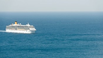 Κορονοϊός: Συναγερμός για ύποπτο κρούσμα σε πλοίο που θα καταπλεύσει στη Ραφήνα