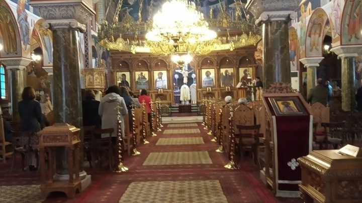 Κορονοϊός: Παρατείνονται έως 11 Απριλίου τα περιοριστικά μέτρα στις εκκλησίες – Τι προβλέπει η ΚΥΑ