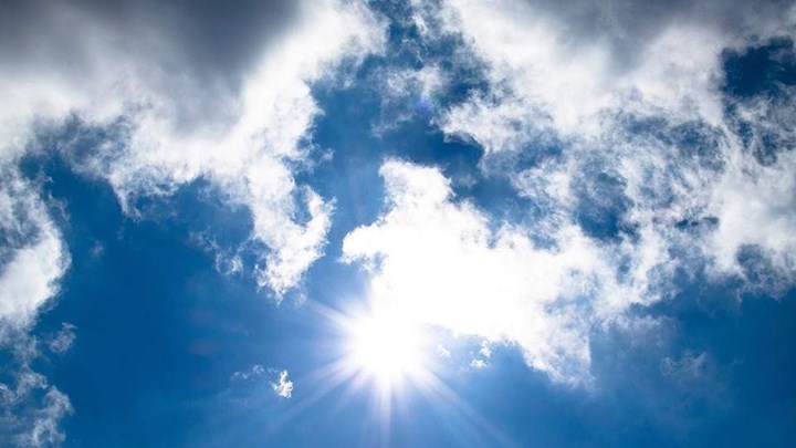 Καιρός: Άνοδος της θερμοκρασίας σήμερα – Πού θα βρέξει