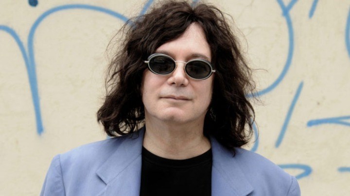 Πέθανε από κορονοϊό ο δημιουργός του θρυλικού «I Love Rock ‘n’ Roll» – Συγκλονίζει το μήνυμα της κόρης του