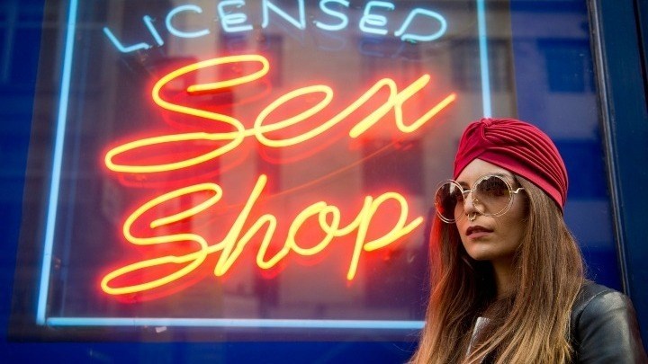 Κορονοϊός: Χρυσές δουλειές κάνουν τα sex shop στη Ρωσία