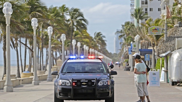 Κορονοϊός-ΗΠΑ: Πάστορας συνελήφθη γιατί τελούσε λειτουργίες παρά την απαγόρευση