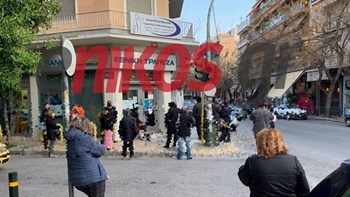 Ομάδες ΔΙΑΣ σπεύδουν στις τράπεζες για να αποφευχθούν οι ουρές