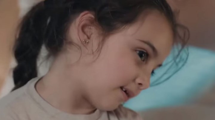 8 λέξεις: Ο Μιλτιάδης τιμωρεί την Κατερίνα – Τι συμβαίνει με την Τζουλιάνα – ΒΙΝΤΕΟ