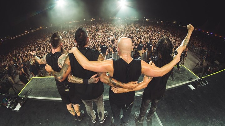 Τραγούδι των Disturbed “εκτοξεύθηκε” 20 χρόνια μετά την κυκλοφορία του λόγω κορονοϊού – ΒΙΝΤΕΟ