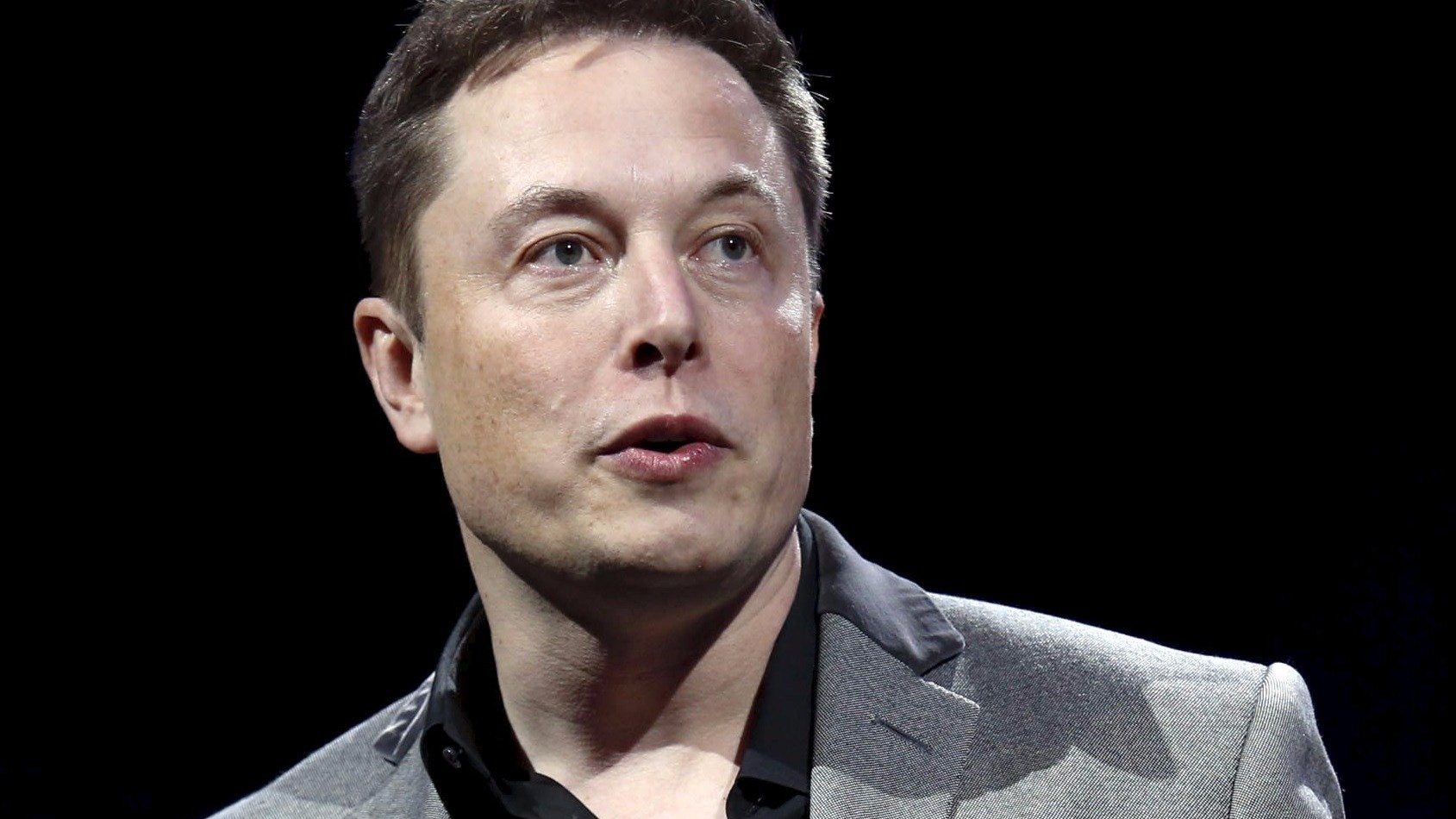 Elon Musk: Η Tesla είναι έτοιμη να στείλει δωρεάν αναπνευστήρες σε νοσοκομεία σε όλο τον κόσμο