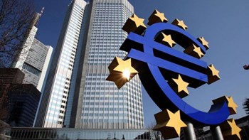 EKT: Μαύρη πρόβλεψη για την οικονομία της ευρωζώνης