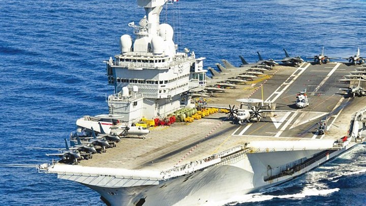 Κορονοϊός: Δραματική έκκληση Αμερικανού πλοιάρχου αεροπλανοφόρου για εκκένωση λόγω κρουσμάτων