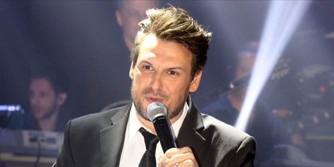 Κιάμος: Στέλνει μήνυμα στη μάχη κατά του νέου κορονοϊού με ένα τραγούδι – ΒΙΝΤΕΟ