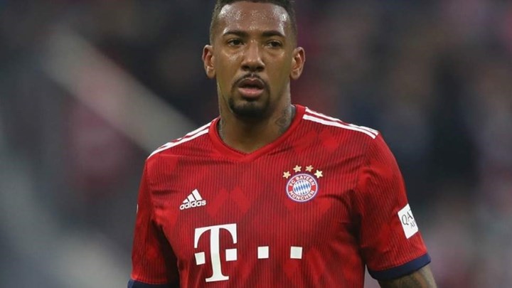 Ο Μπόατενγκ έσπασε την καραντίνα και… κατάφερε να τρακάρει – ΦΩΤΟ