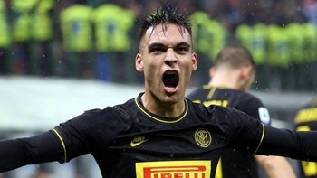 Η Μπαρτσελόνα προσφέρει 7 εκατ. ευρώ τον χρόνο στον Λαουτάρο