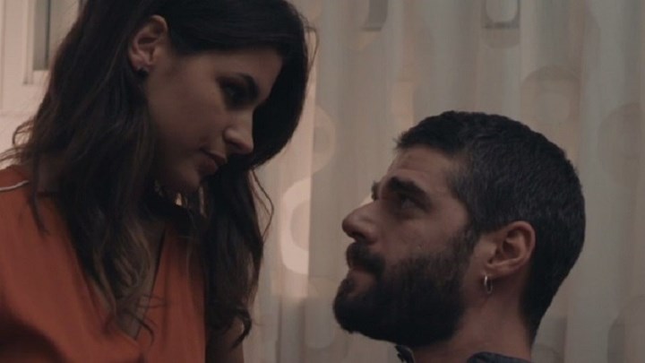 8 Λέξεις: Χωρίζουν Ρωξάνη και Μιχαήλ – Η Σμαράγδα στο χείλος του γκρεμού – ΒΙΝΤΕΟ