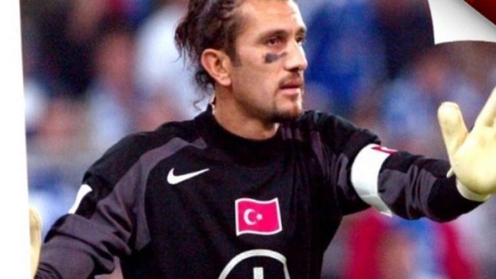 Κορονοϊός: Παραμένει στο νοσοκομείο ο παλαίμαχος τερματοφύλακας, Ρουστού Ρετσμπέρ – Τι λένε οι γιατροί