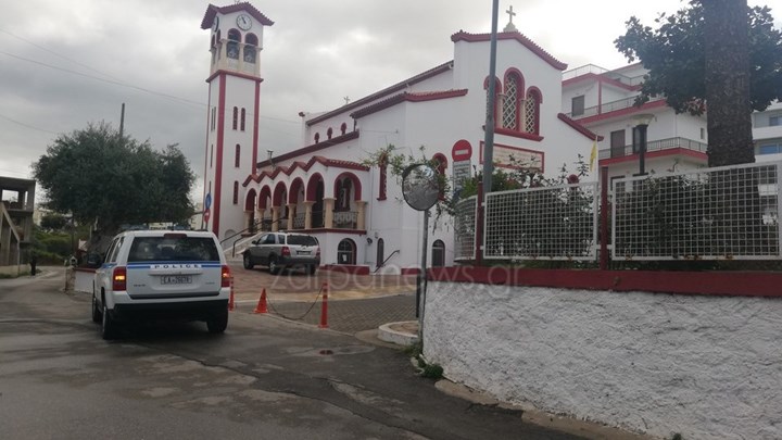 Χανιά: Πιστοί πήγαν κρυφά σε εκκλησία – Η ανακοίνωση – κάλεσμα για Θεία Κοινωνία – ΦΩΤΟ αναγνώστη