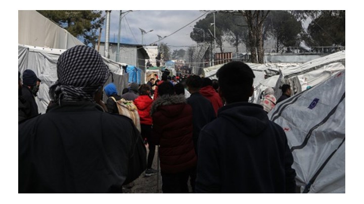 Κορονοϊός: Κλιμάκιο του ΕΟΔΥ στη δομή μεταναστών στη Μαλακάσα μετά το επιβεβαιωμένο κρούσμα