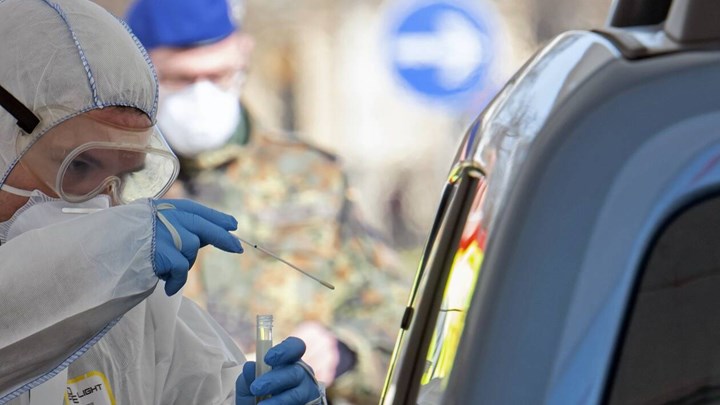 Βόλος: Συνελήφθη να καταδιώκει τον… κορονοϊό