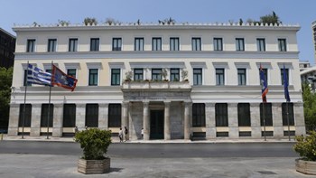 Δήμος Αθηναίων: Έτσι θα απαλλαγούν οι επαγγελματίες από τα τέλη καθαριότητας – φωτισμού