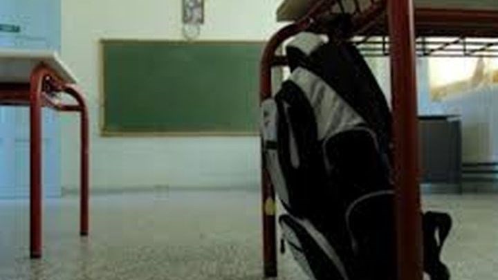 Μέλος επιτροπής υπουργείου Υγείας: Να τελειώσει τώρα η σχολική χρονιά