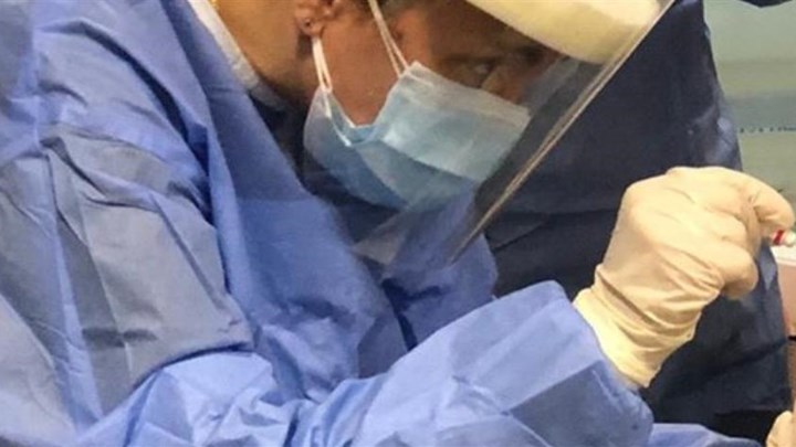 Ξεκινούν τα τεστ ανίχνευσης κορονοϊού κατ’ οίκον – 500 κινητές μονάδες σε όλη την Ελλάδα