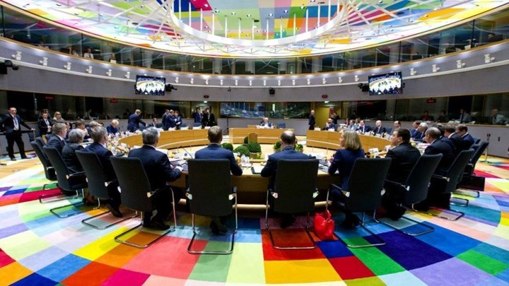 Διεκόπη η τηλεδιάσκεψη του Eurogroup – Θα συνεχιστεί την Πέμπτη