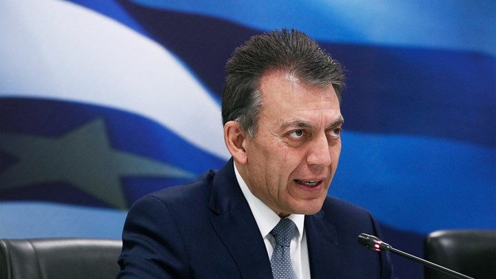 Βρούτσης: Πρόστιμο 1.200 ευρώ σε εργοδότες που απασχολούν εργαζομένους με αναστολή συμβάσεων