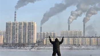 Κορονοϊός: Η ατμοσφαιρική ρύπανση αυξάνει τον κίνδυνο θανάτου από τον ιό – Τι έδειξε νέα μελέτη