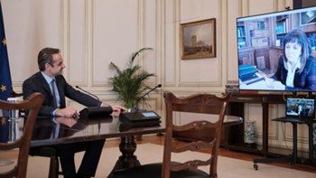 Τηλεδιάσκεψη Μητσοτάκη – Σακελλαροπούλου – Τα μηνύματα που έστειλαν