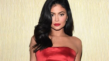 Forbes: Η Κάιλι Τζένερ παραμένει η νεότερη αυτοδημιούργητη δισεκατομμυριούχος