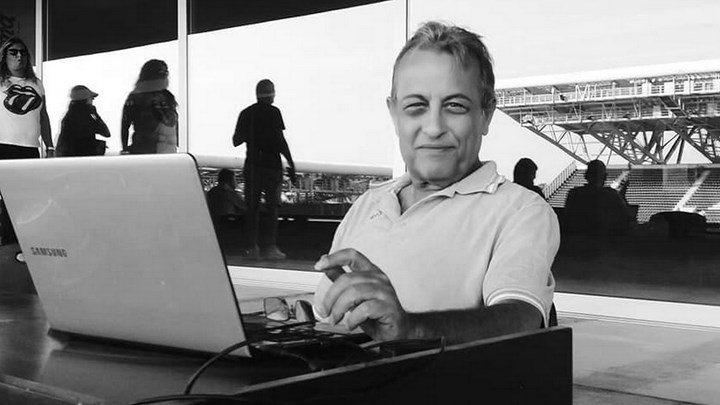 Θρήνος στον δημοσιογραφικό κόσμο: Έφυγε από τη ζωή ο Άκης Τσόπελας