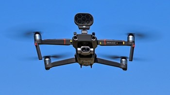 Ιταλία: Με drones περιπολούν και μετρούν τη θερμοκρασία των κατοίκων στο Τρεβιόλο – ΒΙΝΤΕΟ