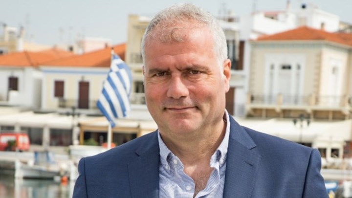 Δήμαρχος Αίγινας για Βαρουφάκη: Είπε στον λιμενικό «δεν ξέρεις ποιος είμαι εγώ;»