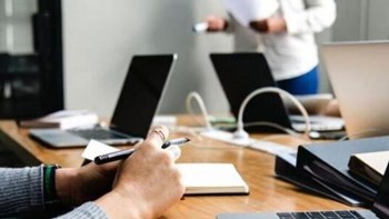 Τηλεργασία: Ποιες είναι οι μεγαλύτερες προκλήσεις – Πώς θα βελτιώσετε την απόδοσή σας