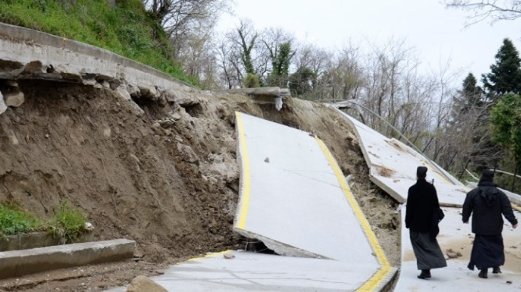 Σε κατάσταση έκτακτης ανάγκης κηρύχθηκε το Άγιο Όρος