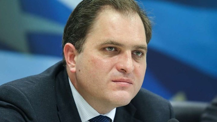 Πιτσιλής: Πότε θα ανοίξει η πλατφόρμα για τα 800 ευρώ στους επαγγελματίες – Τι είπε για τον φόρο εισοδήματος