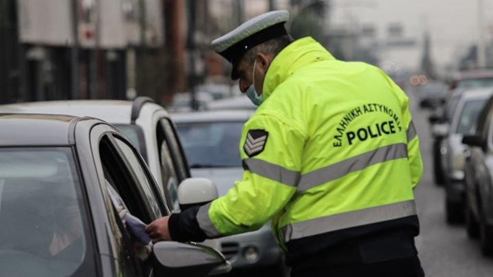 Το σχέδιο της ΕΛ.ΑΣ. για το Πάσχα: Τα μέτρα για Βαρβάκειο, εκκλησίες και σούβλισμα