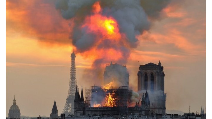 Μακρόν: Σε πέντε χρόνια η ανοικοδόμηση της Παναγιάς των Παρισίων – BINTEO