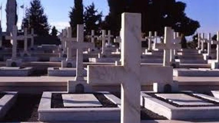 Σέρρες: Ο δήμος θα ανάψει τα καντήλια στα κοιμητήρια τη Μ. Παρασκευή παρά την απαγόρευση