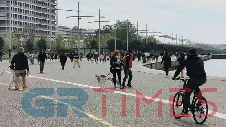 Θεσσαλονίκη: “Βούλιαξε” ξανά από κόσμο η Νέα Παραλία – ΒΙΝΤΕΟ