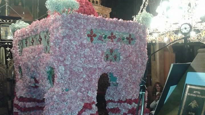 Κοζάνη: Ιερέας επέτρεψε σε πιστούς να προσκυνήσουν τον Επιτάφιο εντός του ναού