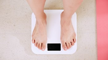 Πάσχα σε καιρό καραντίνας: Πώς να μην πάρετε κιλά