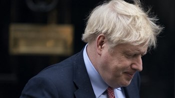 Κορονοϊός: Αναρρώνει ο Μπόρις Τζόνσον – Οι πρώτες επαφές με υπουργούς