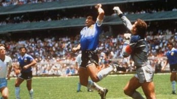 Η αποκάλυψη του Μαραντόνα για το “χέρι του Θεού” που θα συζητηθεί