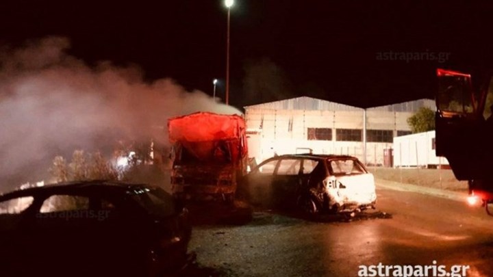 Χίος: Φωτιά και επεισόδια στον καταυλισμό της ΒΙΑΛ – ΦΩΤΟ – ΒΙΝΤΕΟ