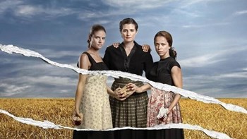 Άγριες Μέλισσες: Το αστείο περιστατικό με την Λενιώ και την Θεοδοσία στα γυρίσματα