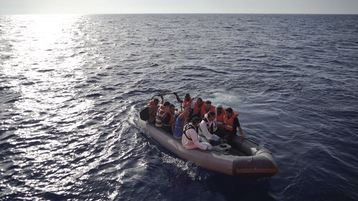 Κορονοϊός-Ιταλία: Σε καραντίνα σε πλοίο απέναντι από το Παλέρμο 180 μετανάστες