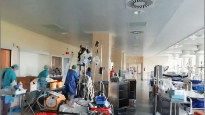 Κορονοϊός: “Χαραμάδα” ελπίδας – Νοσοκομείο στο Μιλάνο έκλεισε μια εντατική, πανηγυρίζουν οι γιατροί