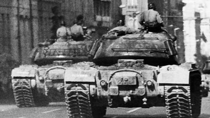 21η Απριλίου 1967: Η ημέρα που “σίγησε” η δημοκρατία – Μαύρη επέτειος για την Ελλάδα – ΦΩΤΟ – ΒΙΝΤΕΟ