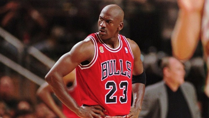 Forbes: Πώς ο Μάικλ Τζόρνταν “έχτισε” περιουσία 2,1 δισ. δολ. – ΒΙΝΤΕΟ