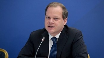 Καραμανλής: Συζητείται η υποχρεωτική χρήση μάσκας στα Μέσα Μαζικής Μεταφοράς