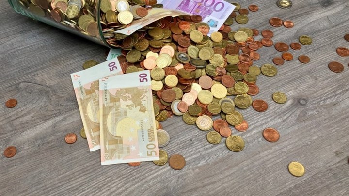 Επίδομα 800 ευρώ: Λήγει σήμερα η προθεσμία για αιτήσεις από τους ελεύθερους επαγγελματίες